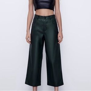 ZARA Dark Green/Black Faux Leather Culotte Wide Leg Pants Bloggers Favorite! XS